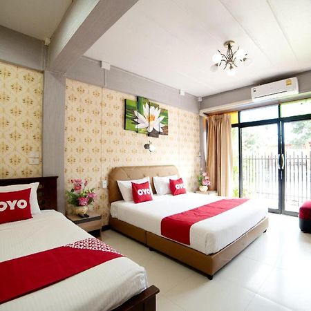 Oyo 465 Krung Kao Traveller Lodge Phranakhonszi Ajutthaja Kültér fotó