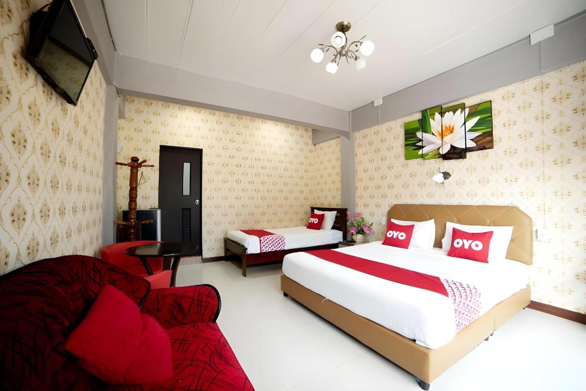 Oyo 465 Krung Kao Traveller Lodge Phranakhonszi Ajutthaja Kültér fotó