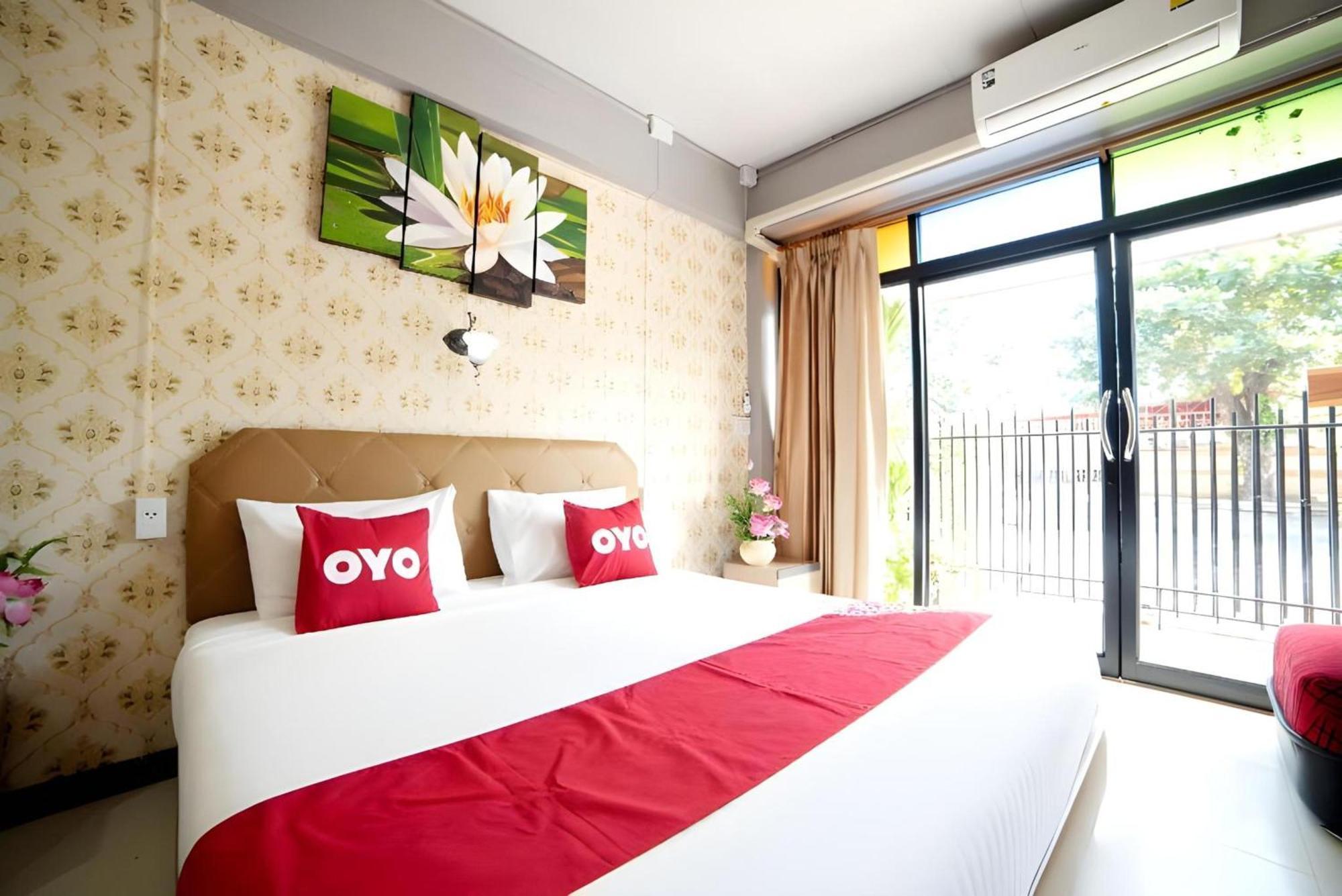 Oyo 465 Krung Kao Traveller Lodge Phranakhonszi Ajutthaja Kültér fotó