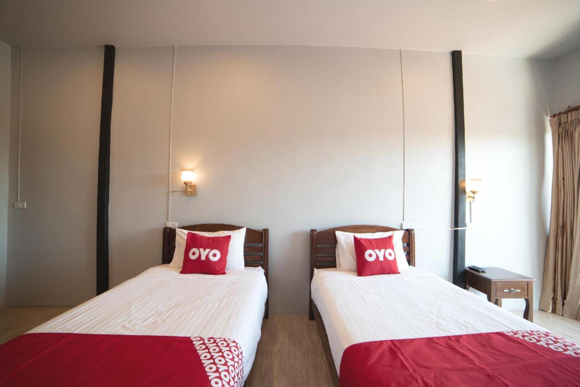 Oyo 465 Krung Kao Traveller Lodge Phranakhonszi Ajutthaja Kültér fotó