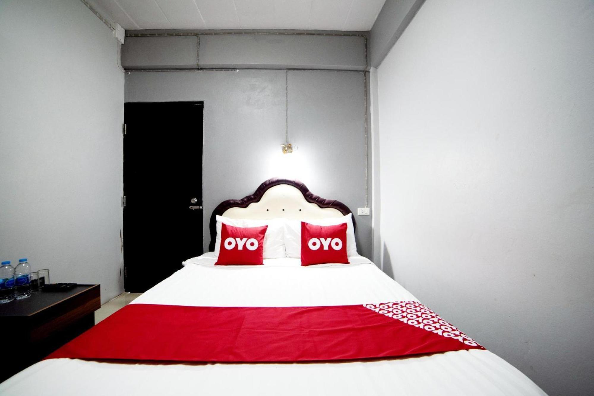 Oyo 465 Krung Kao Traveller Lodge Phranakhonszi Ajutthaja Kültér fotó