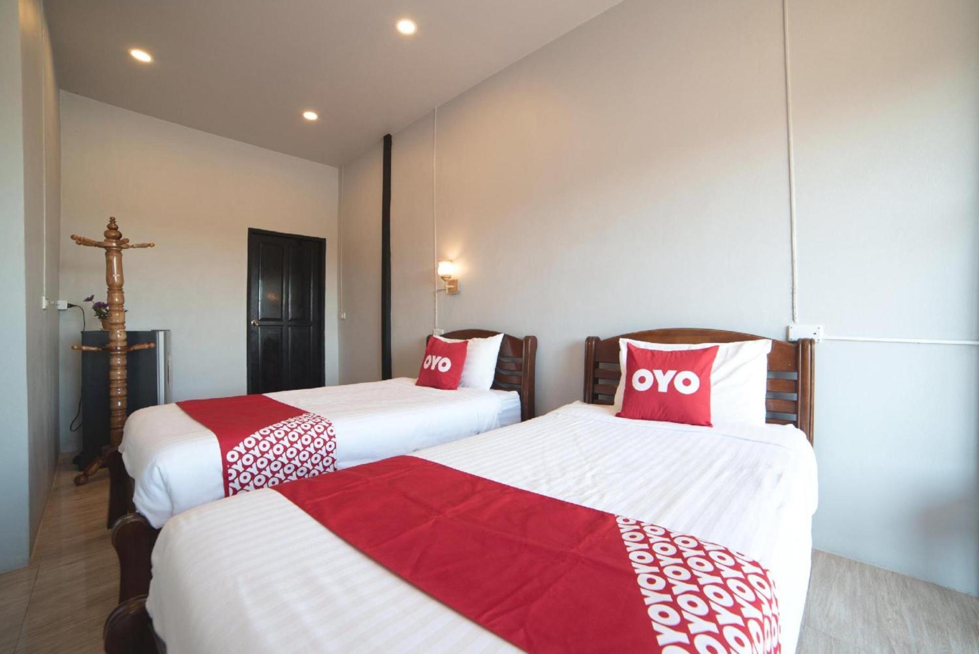 Oyo 465 Krung Kao Traveller Lodge Phranakhonszi Ajutthaja Kültér fotó